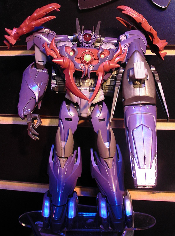 Shockwave. The red "Beast Armor" is removable.