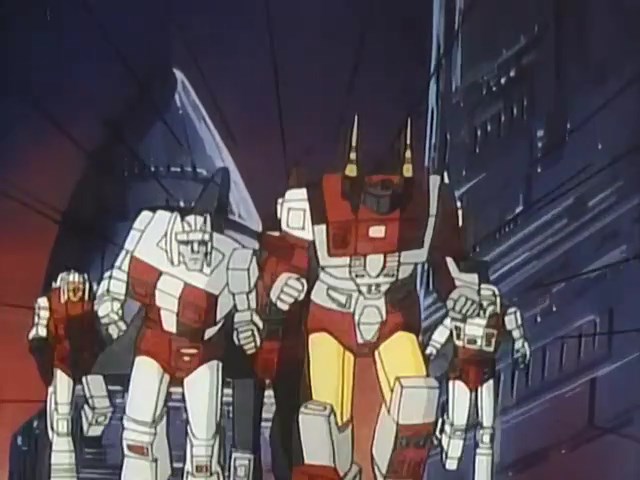 Superion is accompanied by some of his own components. Cybertron Is in Grave Danger