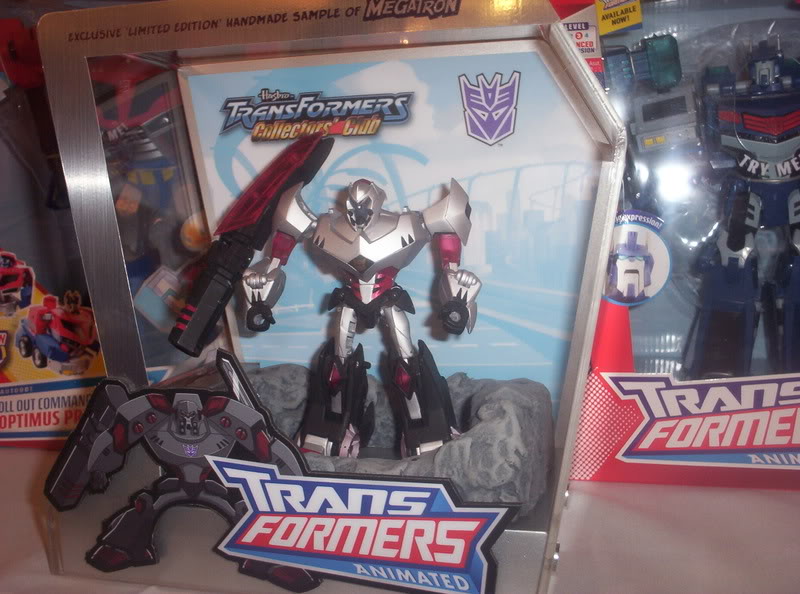 Deluxe Class "The Battle Begins" Megatron