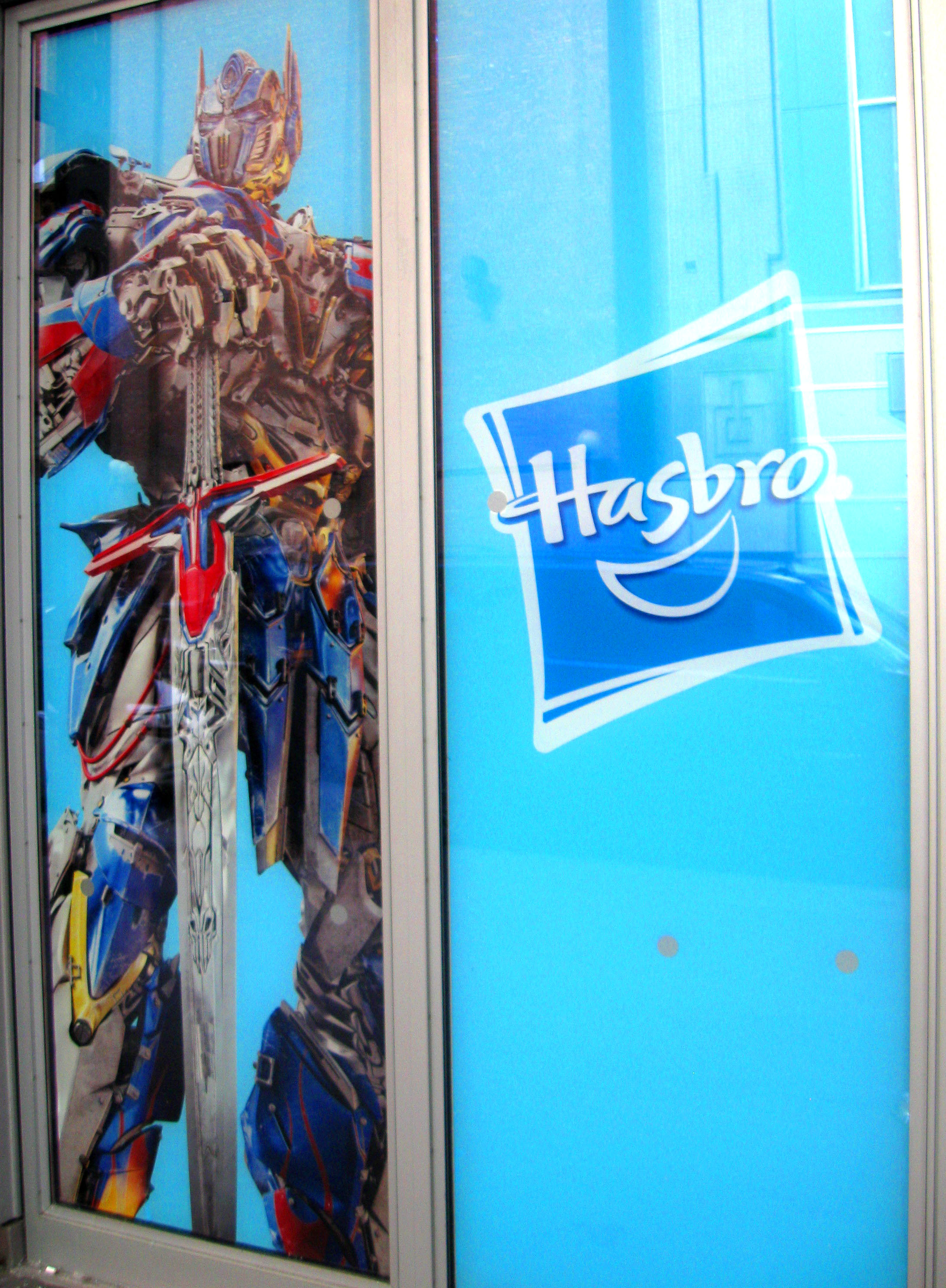 Movie Optimus guards the door!