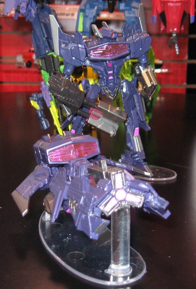 Deluxe Class Fall of Cybertron Shockwave