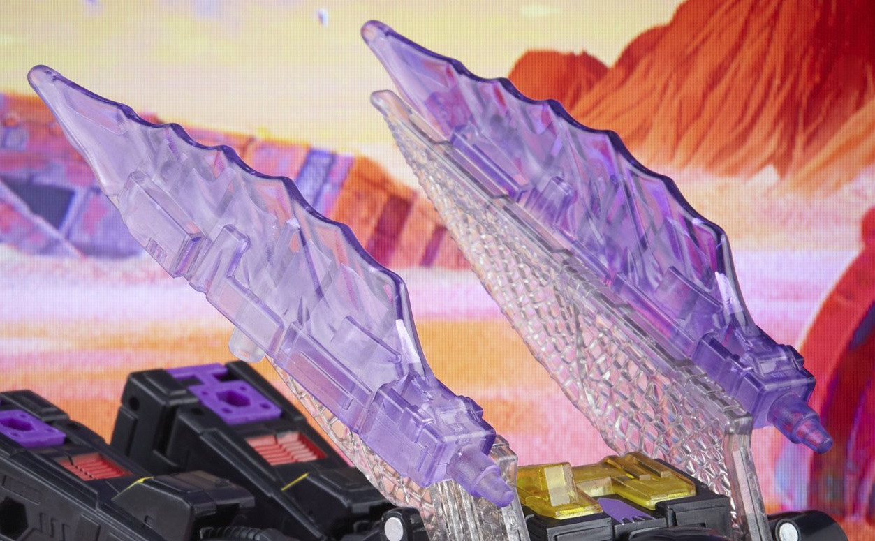 Energon Blades Kickback